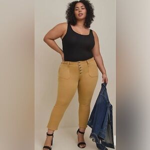 Torrid Mom Straight Vintage Stretch High Rise Golden Tan Jeans Size 26 SHORT NWT